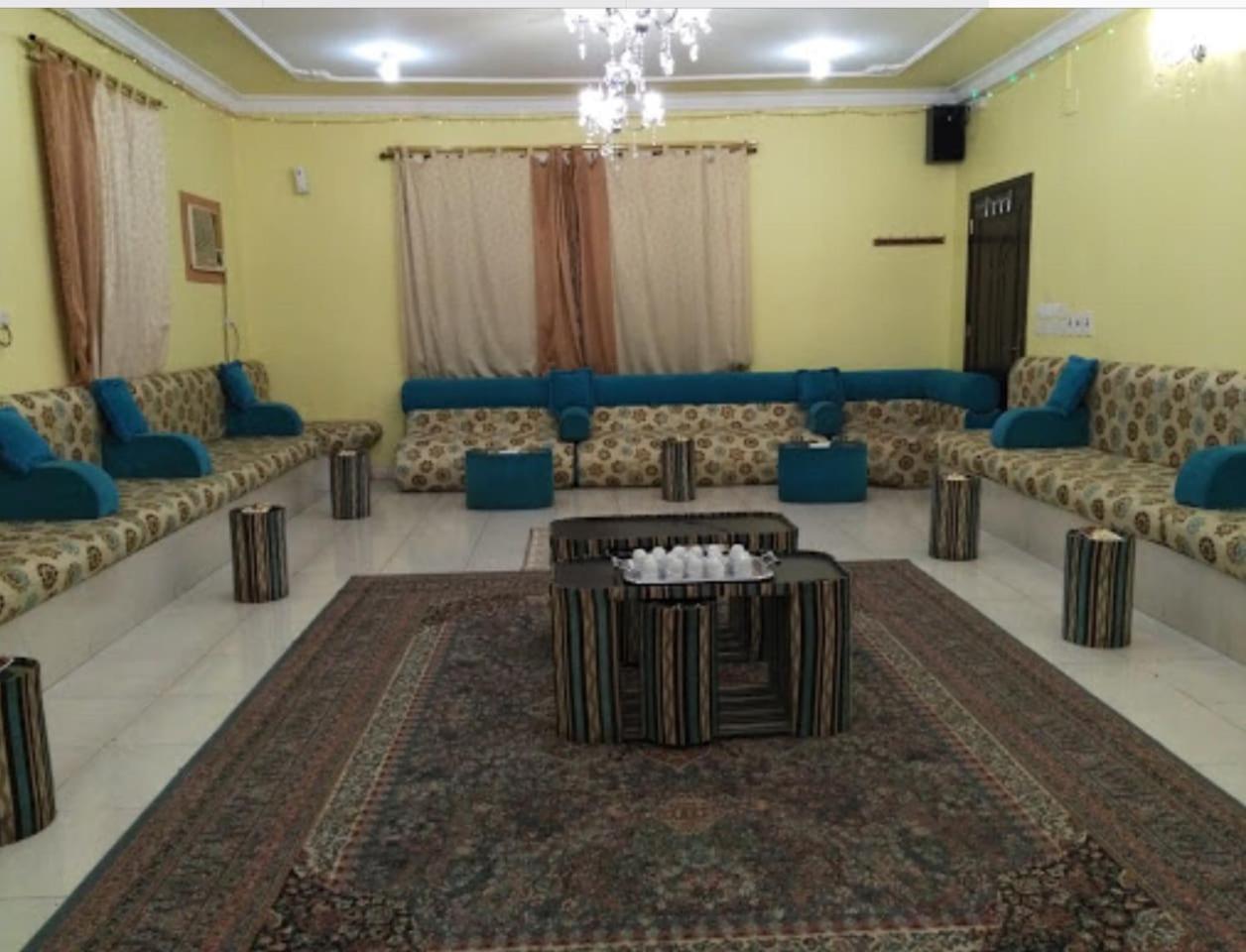 Thuraya - استراحة طيف الثريا Holiday home